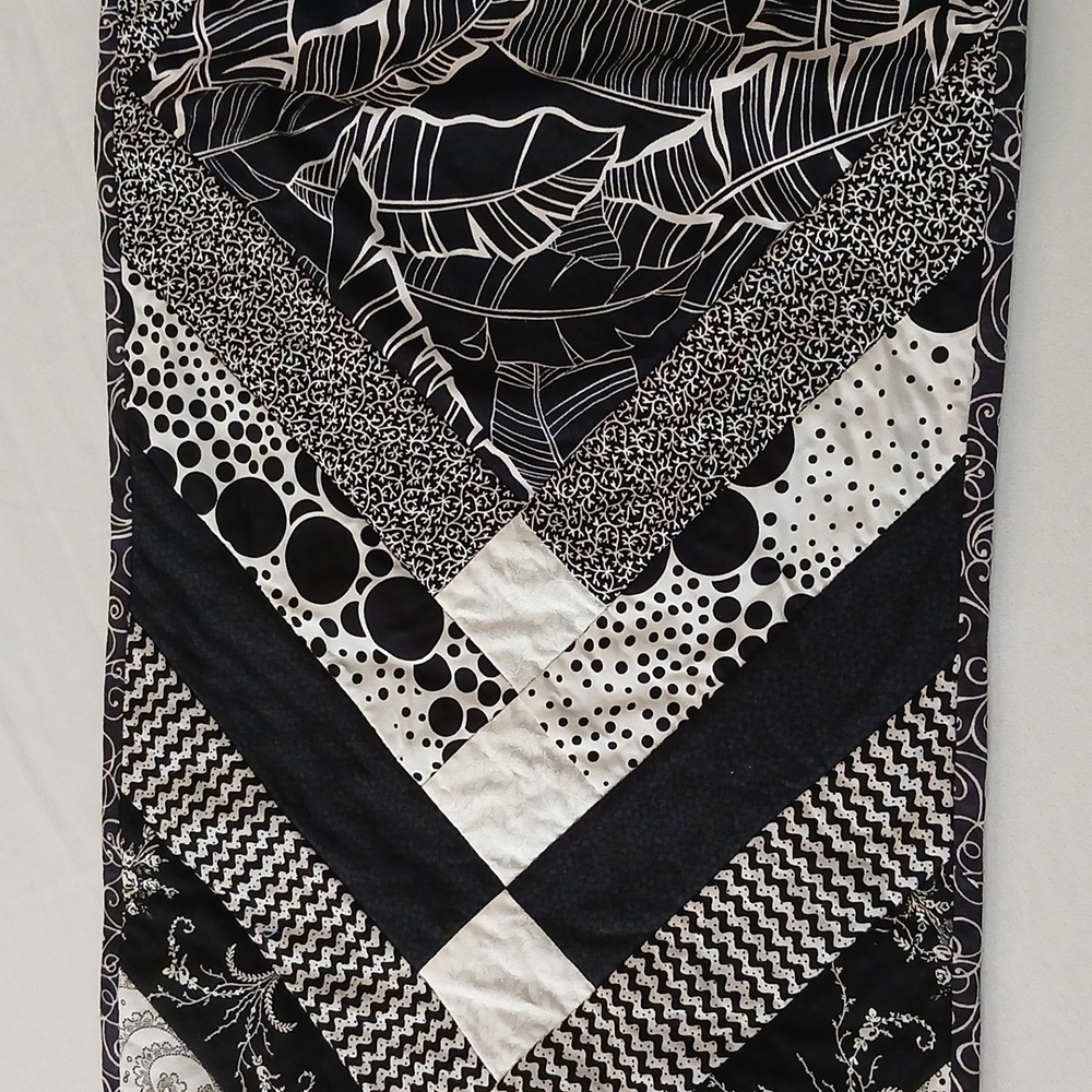 Handmade Table Runner - Picture 10 of 11